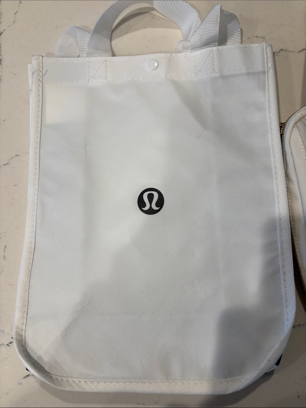 lululemon Pretty In Pink Bundle—Water Bottle, Cap & Accessories, NWT + Gift Bag - Picture 13 of 13